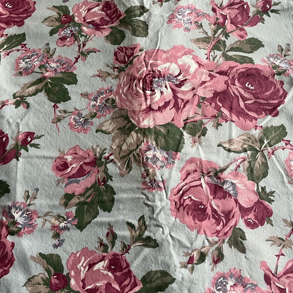 Cotton Quilt Fabric~Big Pink Cabbage Roses